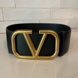 V Logo 95 cm black belt